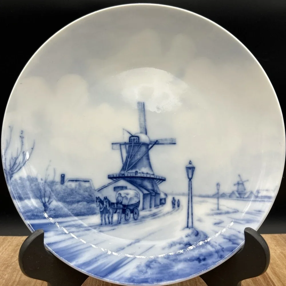 Rosenthal Blue and White Delft Wall 13.5